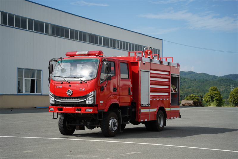【汉成牌】东风华神3吨水罐消防车