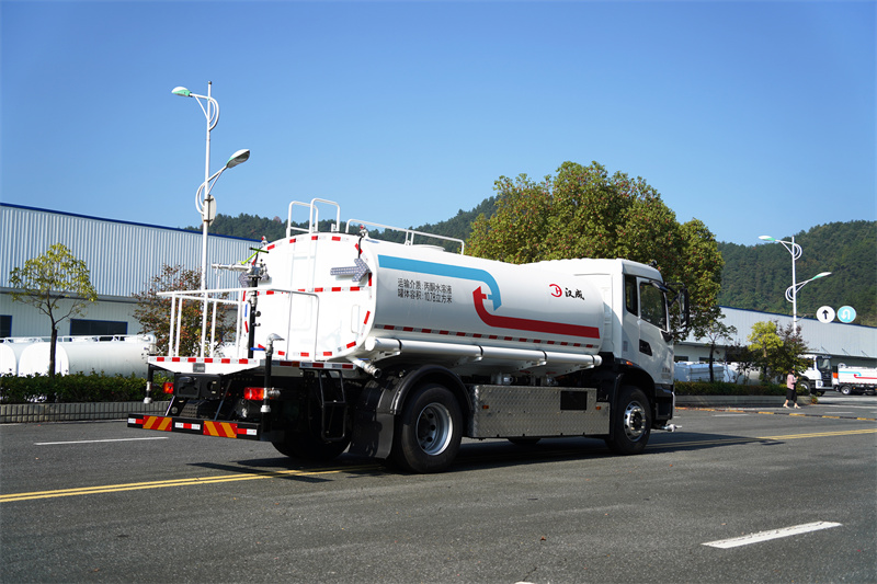【东风牌】东风天锦KR洒水车 14方（纯电动）